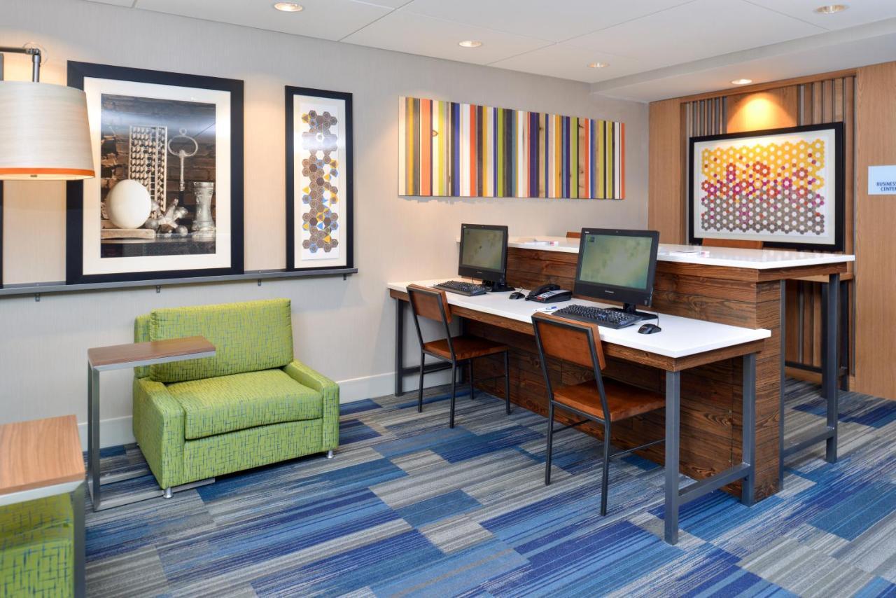 Holiday Inn Express Rochester - University Area By Ihg Exterior foto