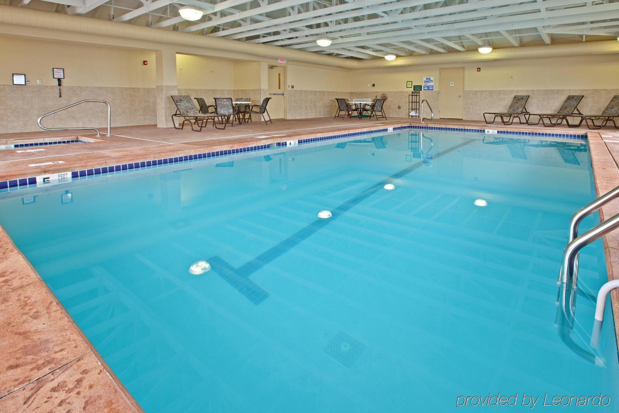 Holiday Inn Express Rochester - University Area By Ihg Einrichtungen foto