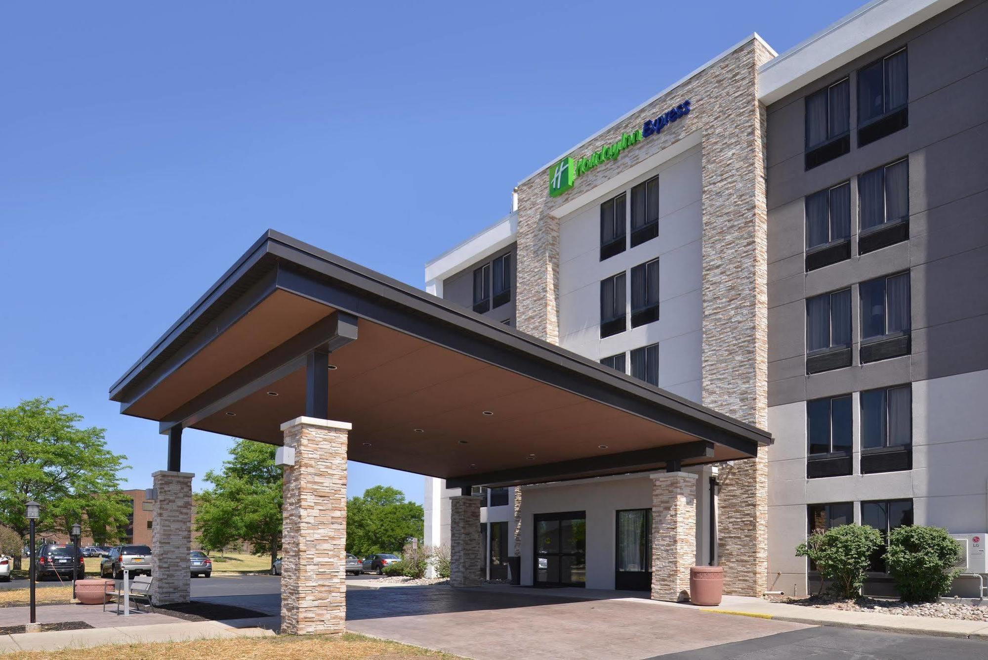 Holiday Inn Express Rochester - University Area By Ihg Exterior foto